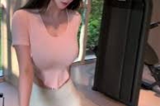 3大瓜！阿雅抄袭赵樱子当三当红小花交往多个老男星 个个离谱