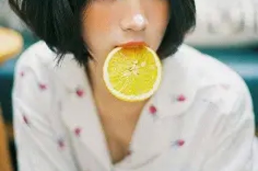 朱一龙击鼓风波升级！曾去日本神社等黑料被扒还牵扯到龚俊