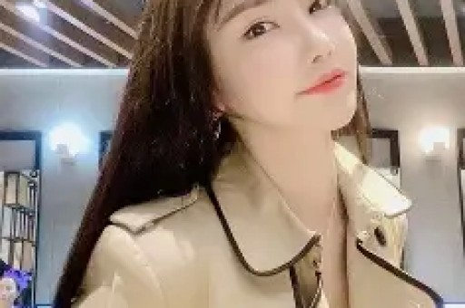斗鱼女主播忘关摄像头私密画面流出！虚假人设彻底翻车